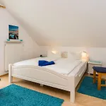 Ferienhaus Freesenbruch Reihenhaus 6 - Delfin Ostseeheilbad Zingst